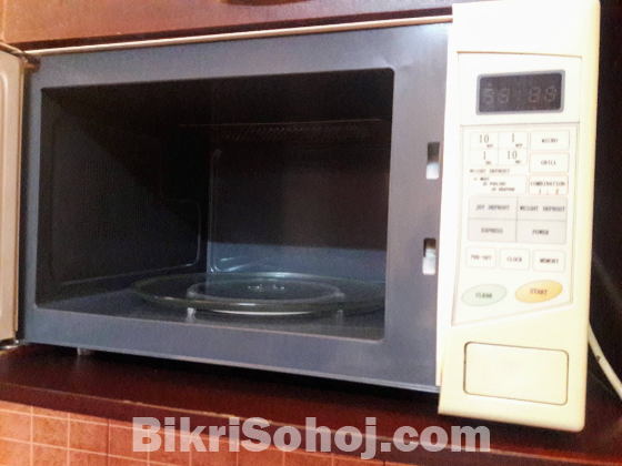 Microwave  oven